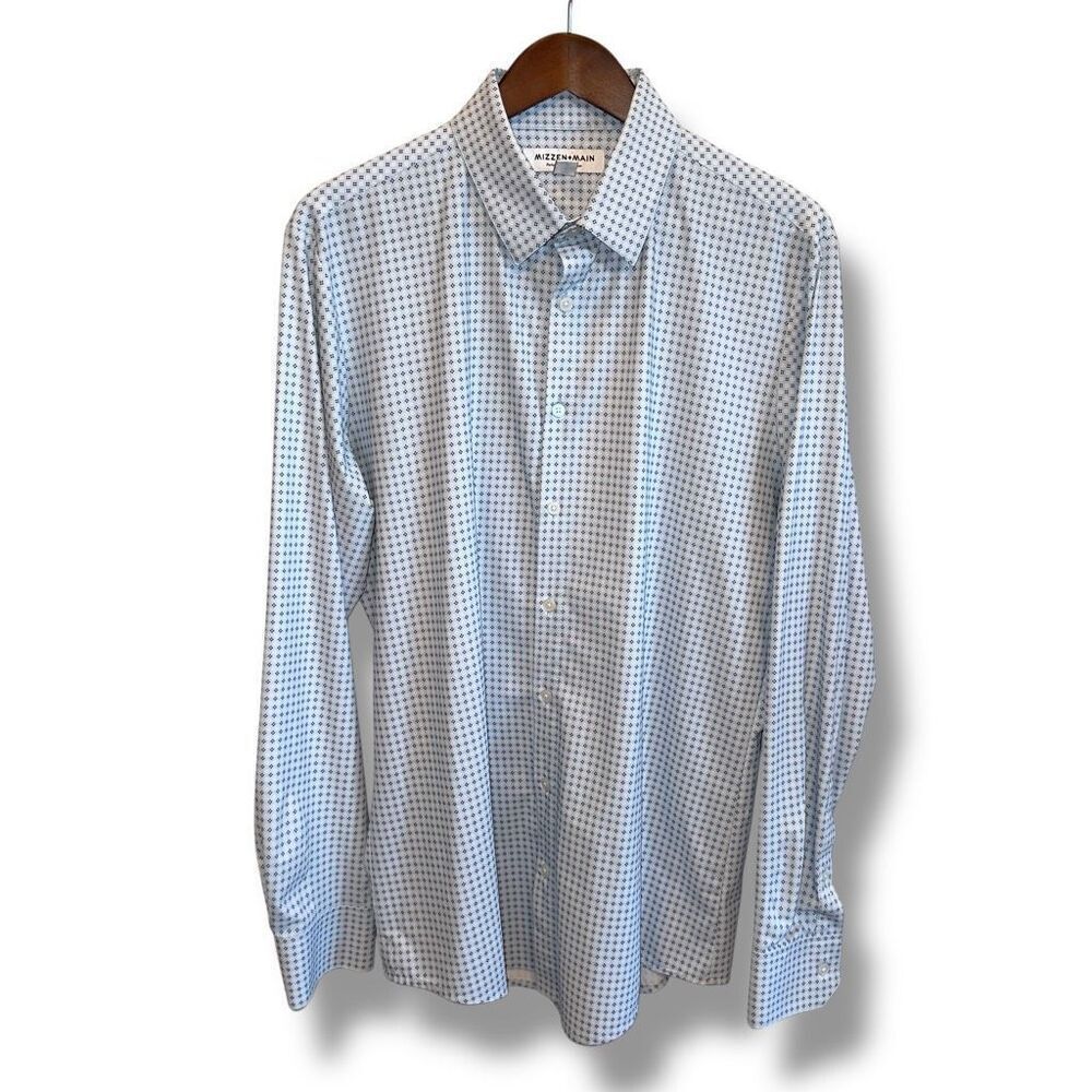 Mizzen + Main Blue Print Performance Button Up Shirt Men’s Size M